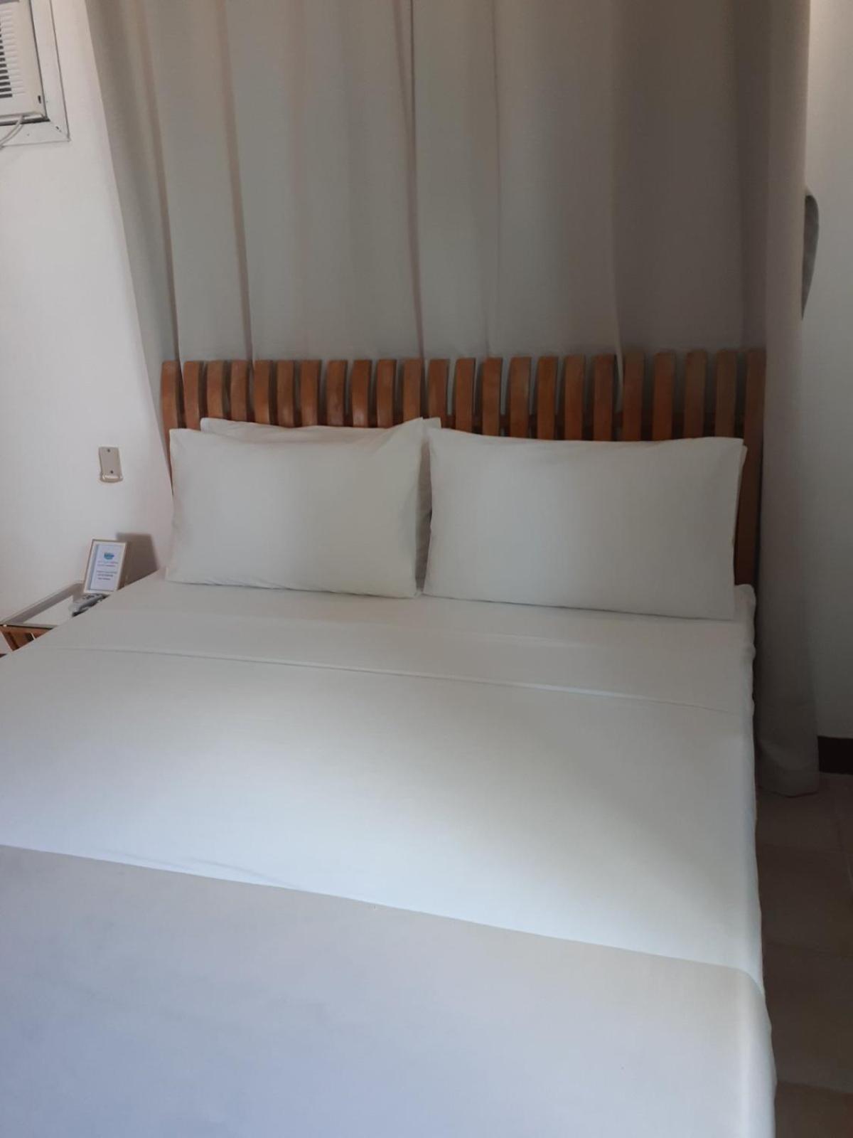 蓝色海浪沙滩小屋住宿加早餐旅馆 Balabag  外观 照片